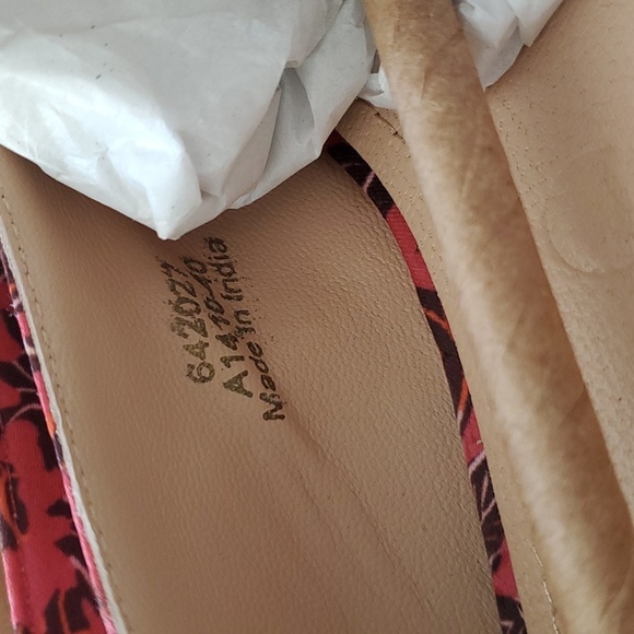 Brand New Boden Jeweled Loafers in pink size 40. 9.5 US - Picture 4 of 6